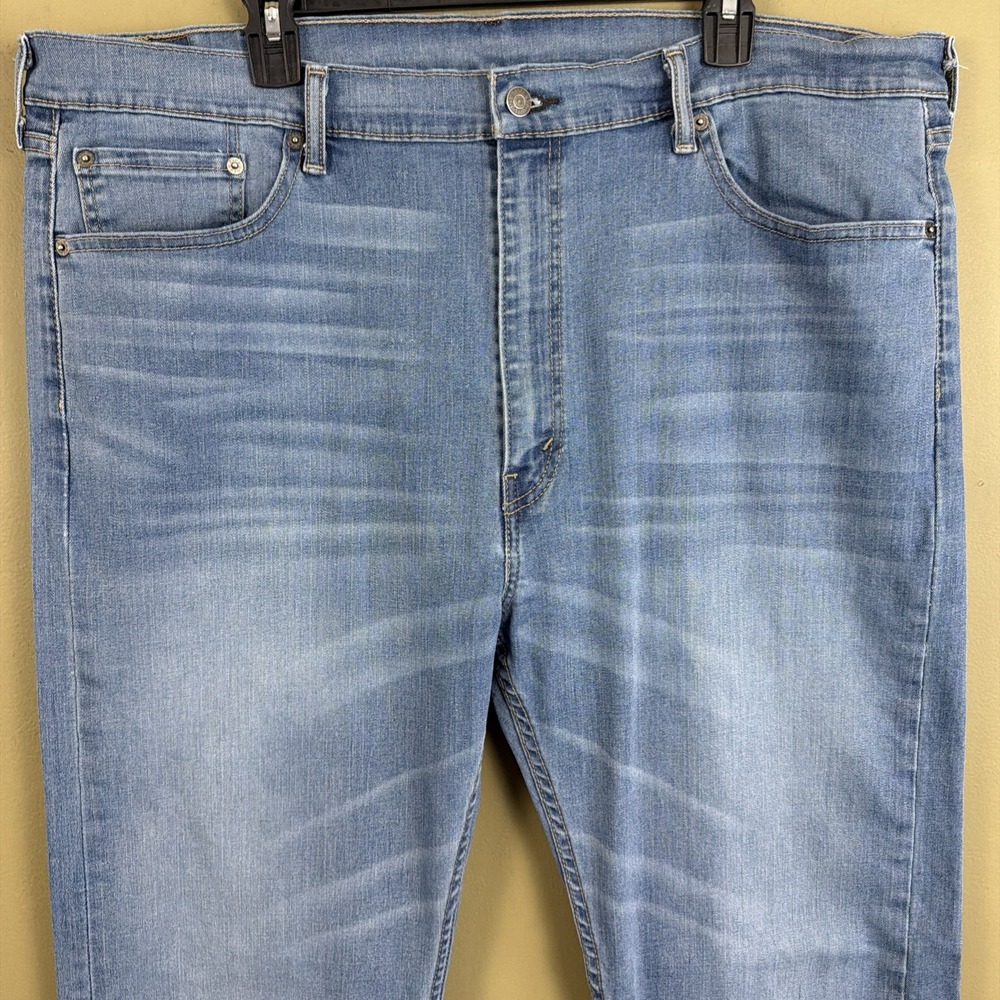 Levis 505 Jeans Men 42x32 Blue Medium Wash Whiskering Straight Denim Pant Casual